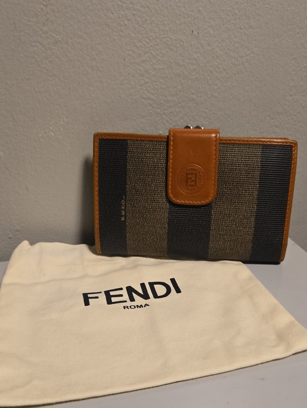 Fendi Kisslock Rehab Wallet Brown and Black Striped - Picture 2 of 16
